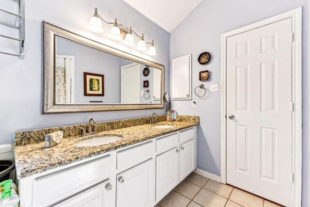 8909 Lomita Verde CT, Austin, TX 78749