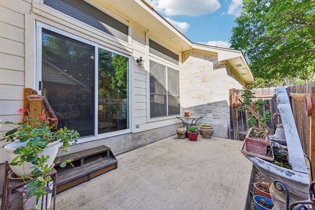 8909 Lomita Verde CT, Austin, TX 78749