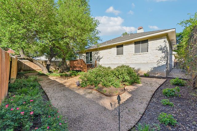 8909 Lomita Verde CT, Austin, TX 78749