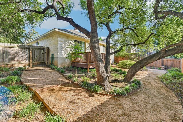 8909 Lomita Verde CT, Austin, TX 78749