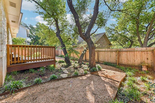8909 Lomita Verde CT, Austin, TX 78749