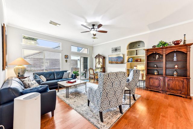 8909 Lomita Verde CT, Austin, TX 78749