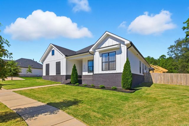 305 B Street, Bryant, AR 72022