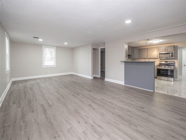 5909 Utah Avenue, Portage, MI 49024