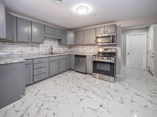 5909 Utah Avenue, Portage, MI 49024
