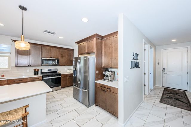 9750 E Miller Peak Trail, Tucson, AZ 85747