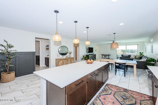 9750 E Miller Peak Trail, Tucson, AZ 85747