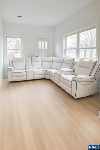 203 Queen Anne, Bogota, NJ 07603