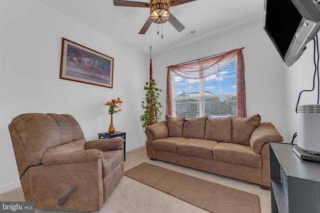 56 CAMDEN CIR, La Plata, MD 20646