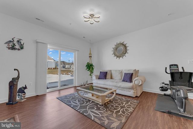 56 CAMDEN CIR, La Plata, MD 20646