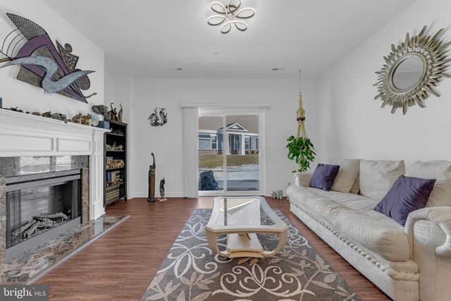 56 CAMDEN CIR, La Plata, MD 20646