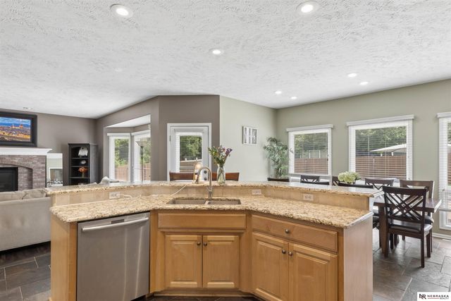 3923 S 193rd Circle, Omaha, NE 68130