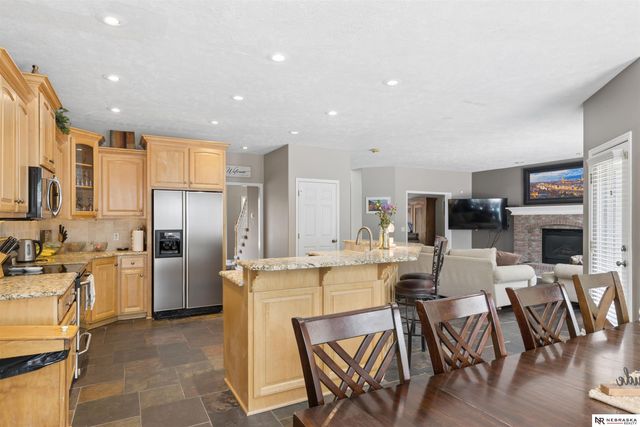 3923 S 193rd Circle, Omaha, NE 68130