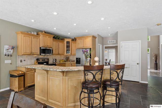 3923 S 193rd Circle, Omaha, NE 68130
