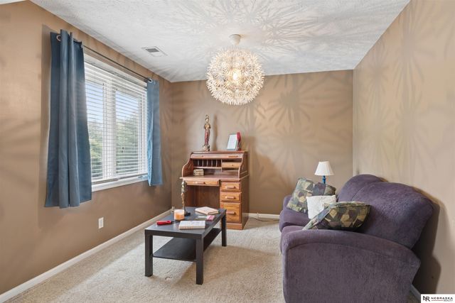 3923 S 193rd Circle, Omaha, NE 68130