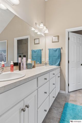 3923 S 193rd Circle, Omaha, NE 68130