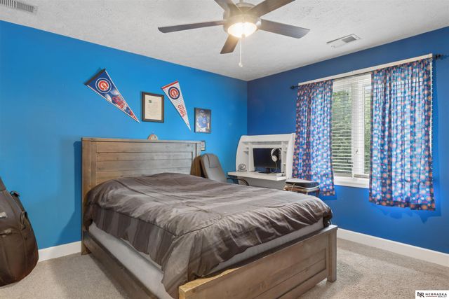 3923 S 193rd Circle, Omaha, NE 68130