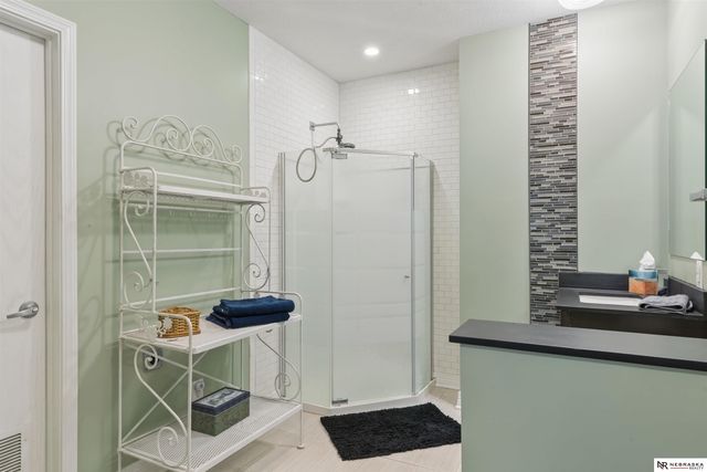 3923 S 193rd Circle, Omaha, NE 68130