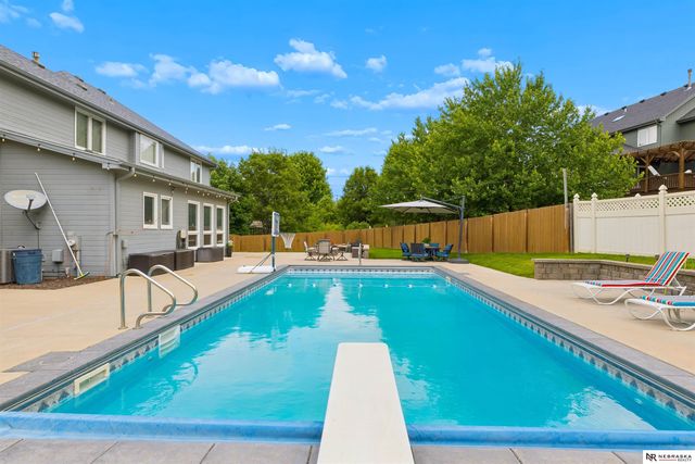 3923 S 193rd Circle, Omaha, NE 68130