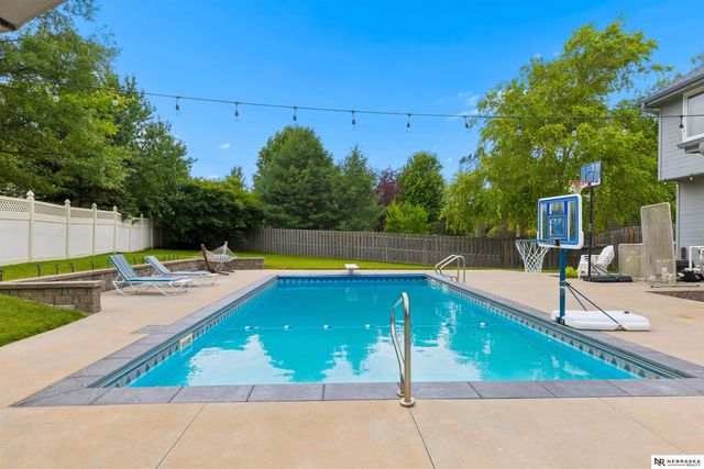3923 S 193rd Circle, Omaha, NE 68130