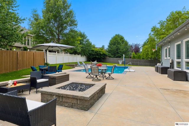 3923 S 193rd Circle, Omaha, NE 68130