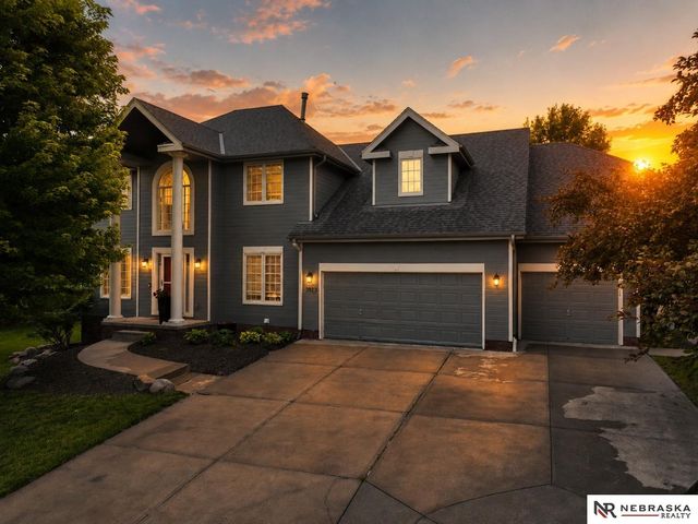 3923 S 193rd Circle, Omaha, NE 68130