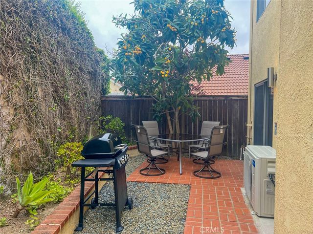 14 Encinitas Court, Laguna Beach, CA 92651