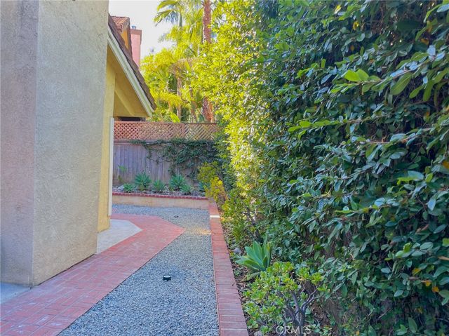 14 Encinitas Court, Laguna Beach, CA 92651