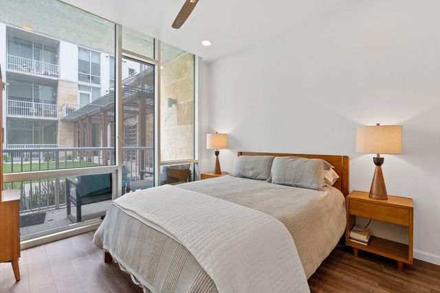 1600 BartonSprings RD 2102, Austin, TX 78704