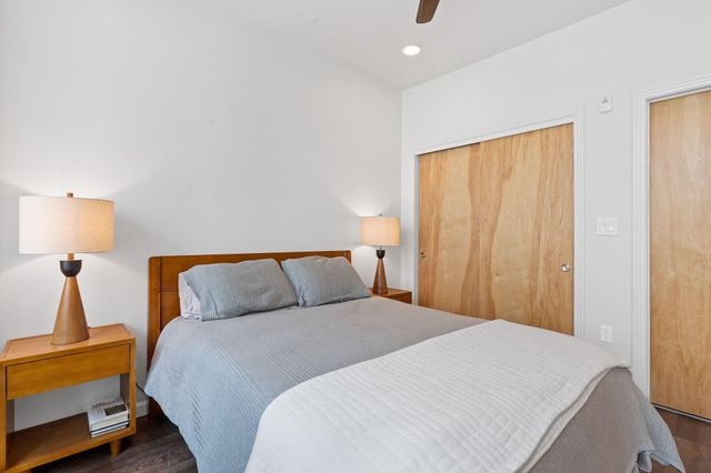 1600 BartonSprings RD 2102, Austin, TX 78704