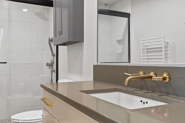 1600 BartonSprings RD 2102, Austin, TX 78704