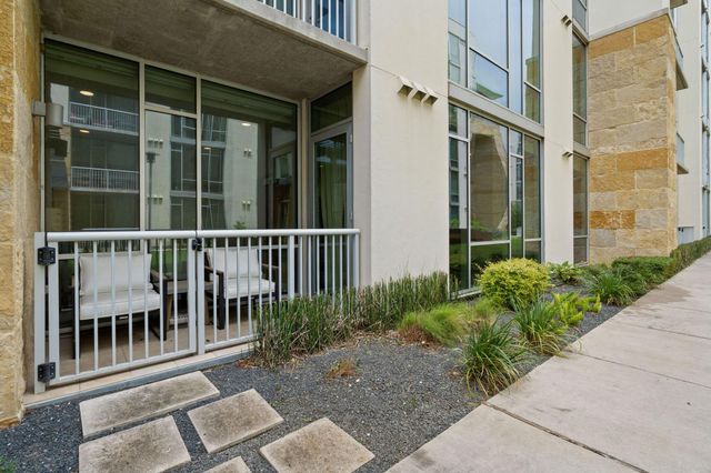 1600 BartonSprings RD 2102, Austin, TX 78704