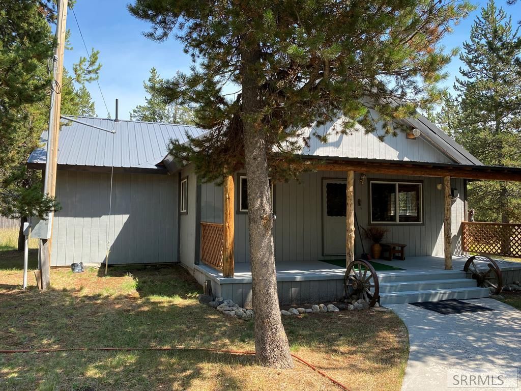 4175 S Big Springs Loop Road, Island Park, ID 83429
