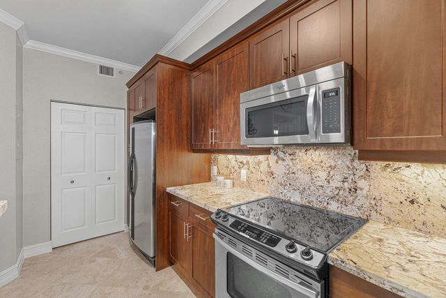 3606 S OCEAN Boulevard 105, Highland Beach, FL 33487