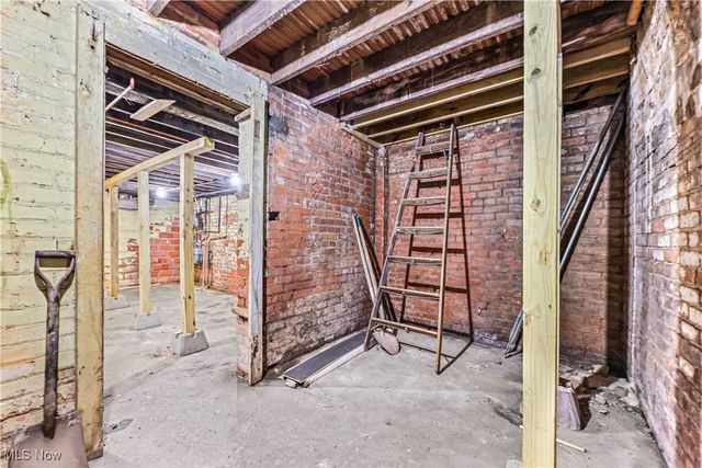 2101 Denison Avenue, Cleveland, OH 44109