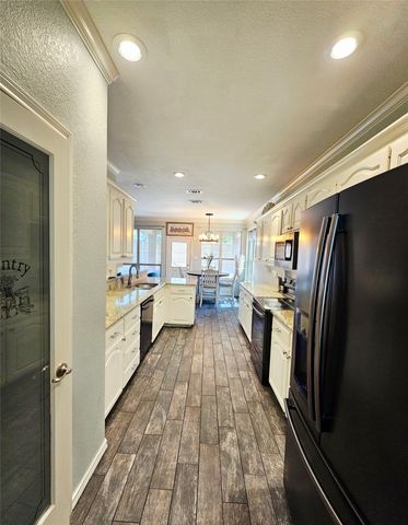 4508 Fern Valley Drive, Fort Worth, TX 76244