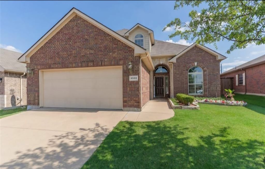 4508 Fern Valley Drive, Fort Worth, TX 76244