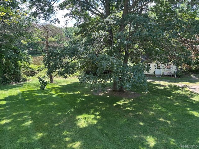 962 Hidden Valley Drive, Orion Charter Township, MI 48362