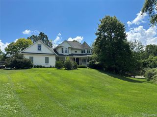 962 Hidden Valley Drive, Orion Charter Township, MI 48362
