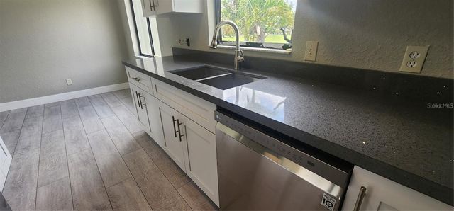 541 E VIRGINIA AVENUE, Punta Gorda, FL 33950