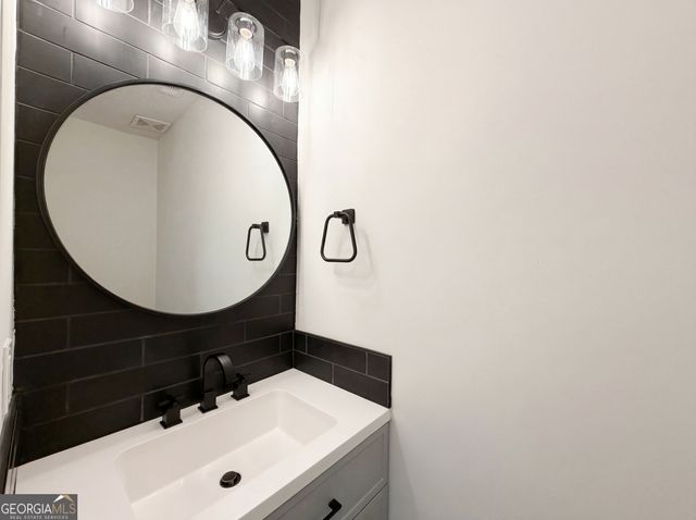 240 Kensington Trace, Stockbridge, GA 30281