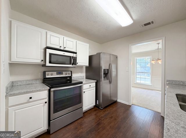 240 Kensington Trace, Stockbridge, GA 30281