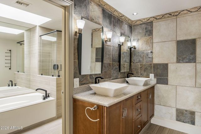 4015 N 78TH Street 115, Scottsdale, AZ 85251
