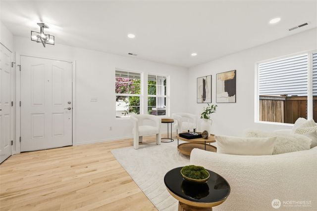 2108 250th Place SE, Sammamish, WA 98075