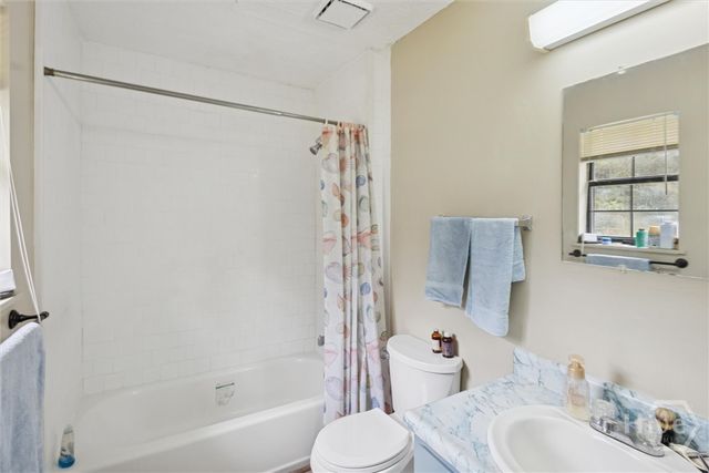 401 W Central Blvd, Guyton, GA 31312