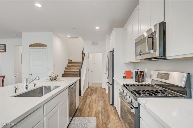 3742 Canis Minor Lane 22102, Henderson, NV 89052