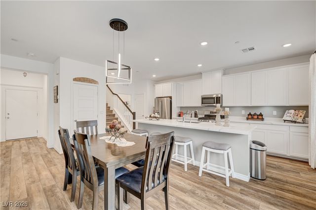 3742 Canis Minor Lane 22102, Henderson, NV 89052