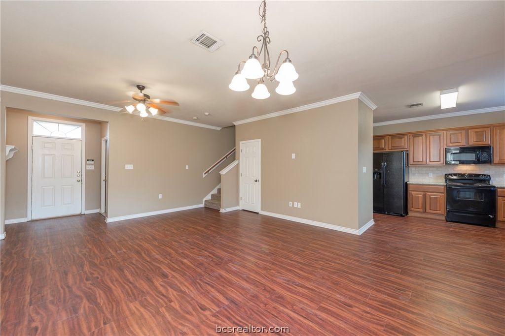 1425 West Villa Maria Road 903, Bryan, TX 77801 — exterior