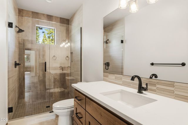 56484 Elk Run Drive 496, Bend, OR 97707