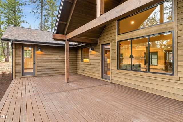 56484 Elk Run Drive 496, Bend, OR 97707